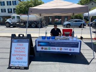 Farmers Market Narcan Training